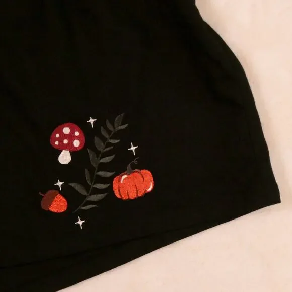 Hot Topic Black Embroidered Ghost Pinafore Romper Size M Pumpkins Whimsygoth - Picture 5 of 8